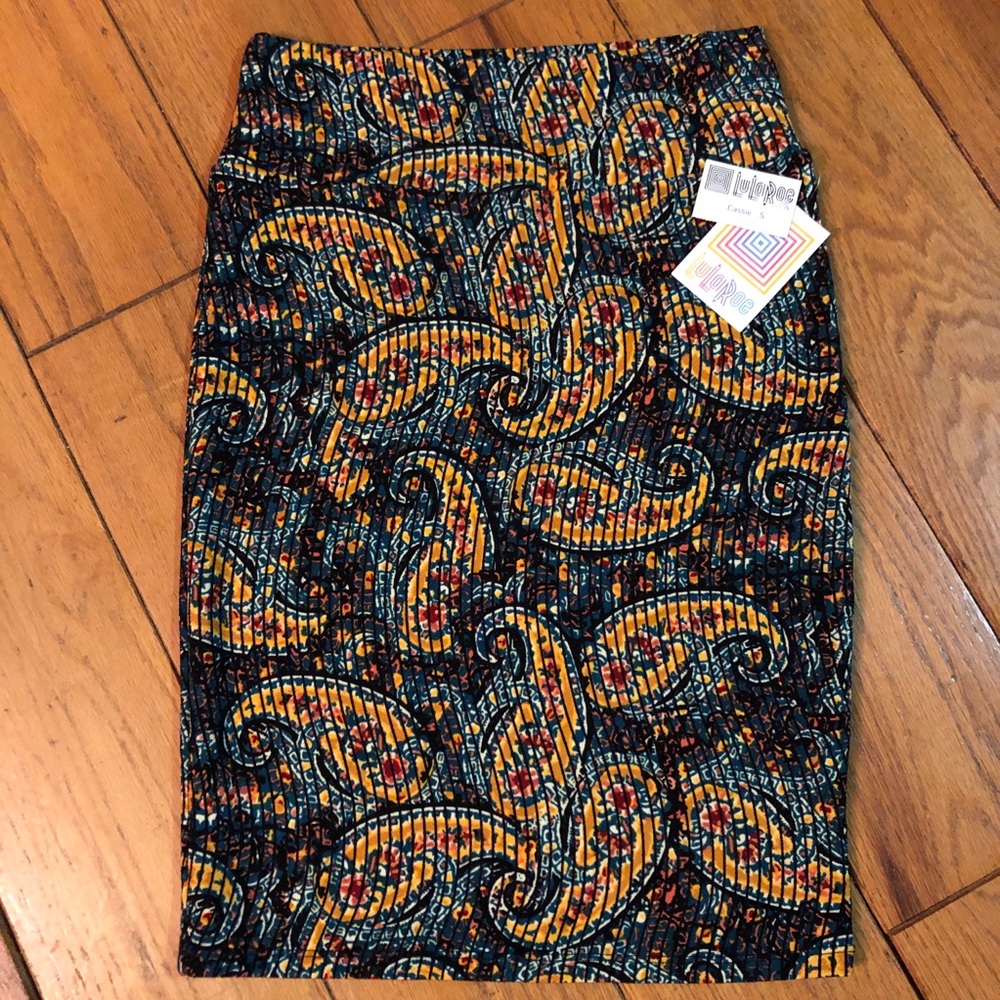 LuLaRoe Cassie Skirt Small NWT